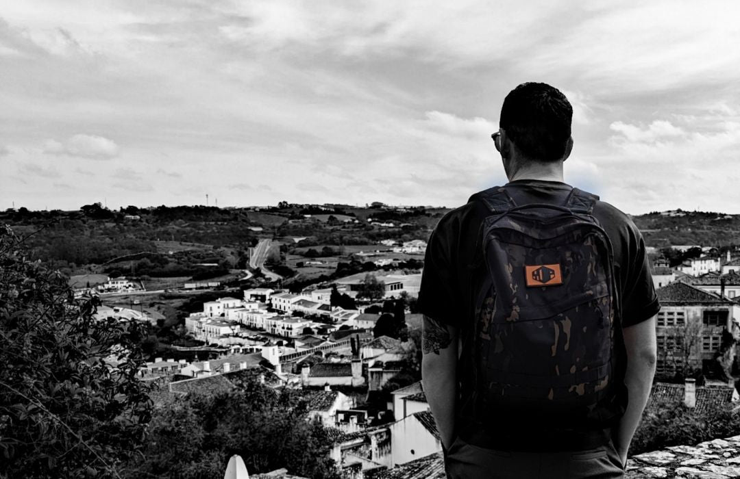 The Health Benefits of Walking with a Weighted Backpack - YOMP CO