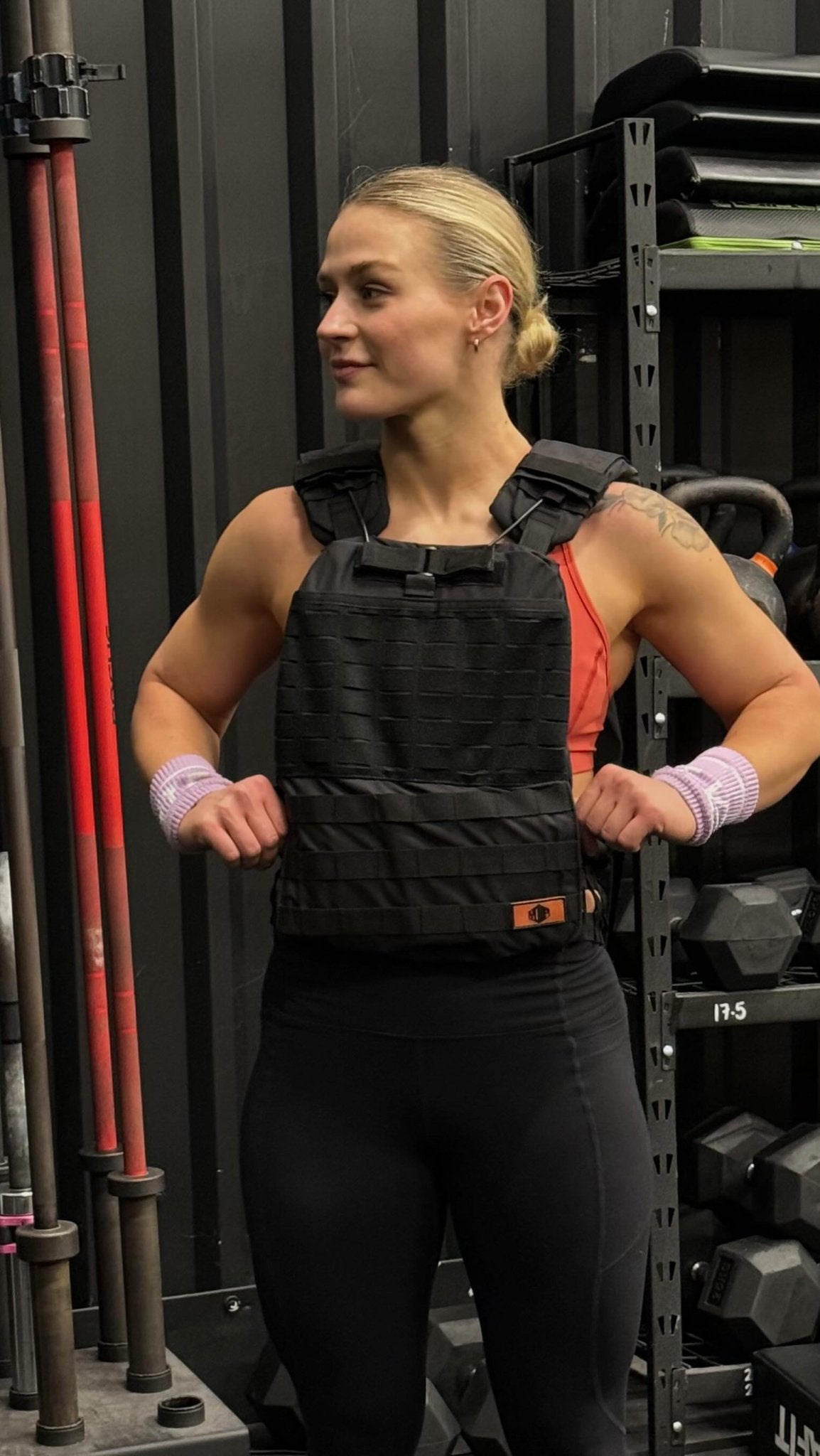 Can You Build Muscle with a Weighted Vest? Exercises & How to Do It Right - YOMP CO